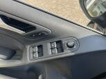 Volkswagen-GOLF Cabriolet-16